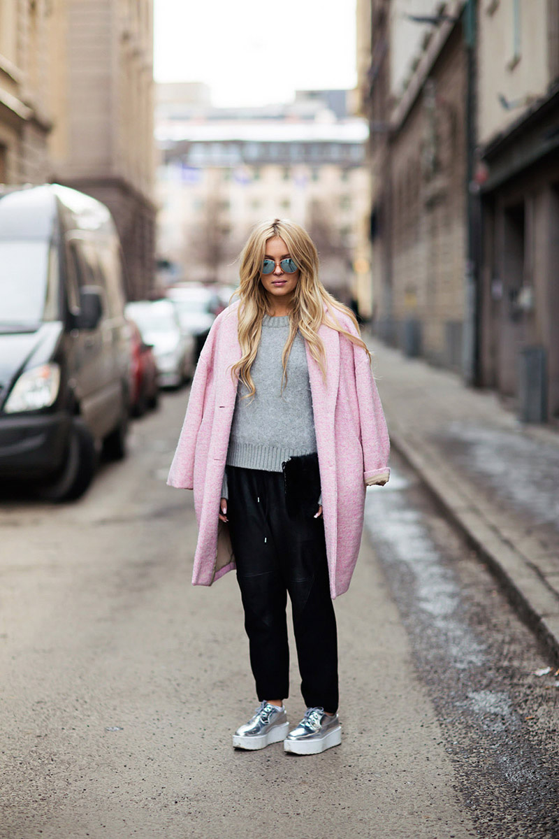 欧美潮女街拍 感受早春鲜艳色彩