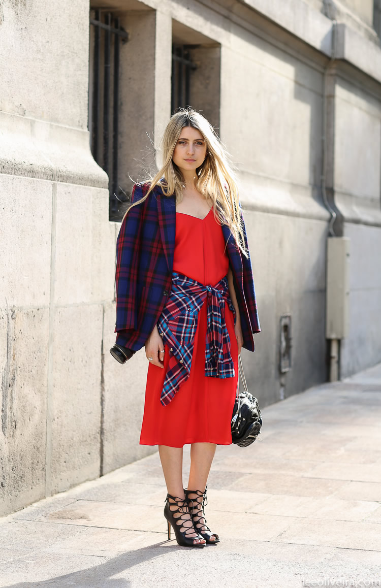 欧美潮女街拍 感受早春鲜艳色彩