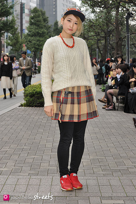 冬季大家都穿哪款Reebok鞋？來看看简单却不无聊的运动鞋街拍秀