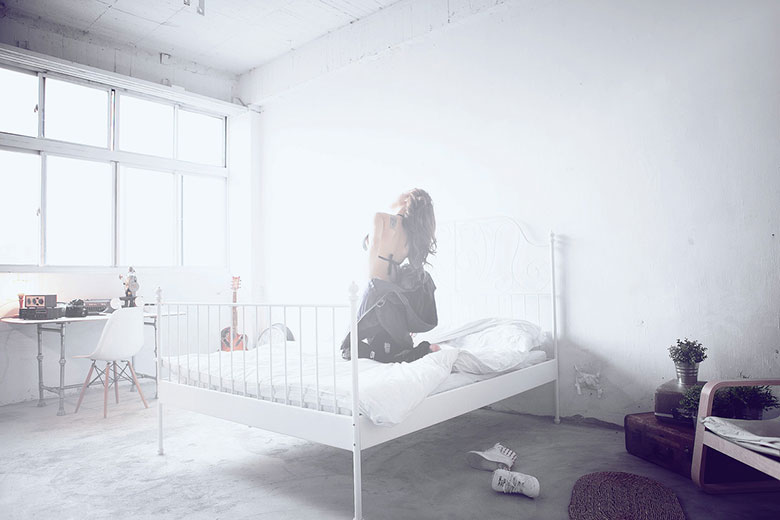 性感火热的街头女孩 OUTRUNNER 2014造型搭配