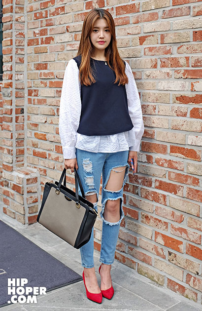 4月30日韩国潮人街拍 春季活力亮色系搭配