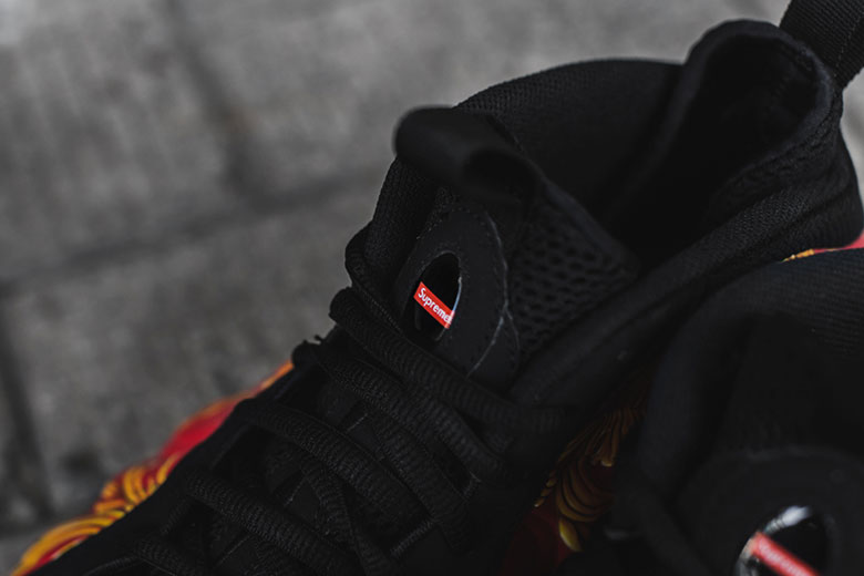 近赏 Supreme x Nike Air Foamposite 1 SP 联名合作款