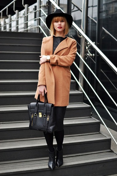 俄罗斯潮人时尚街拍 暖春风格美搭