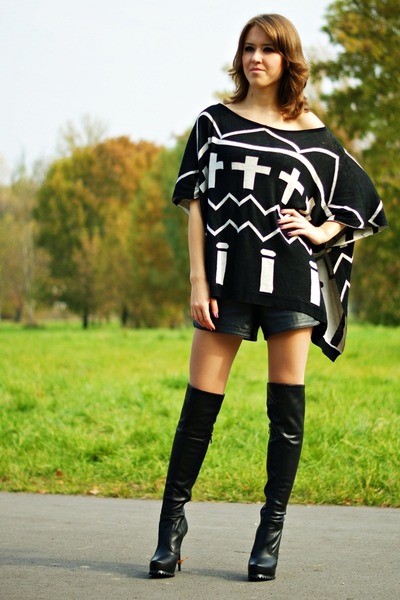 2014年4月欧美潮人街拍 感受黑色时尚魅力