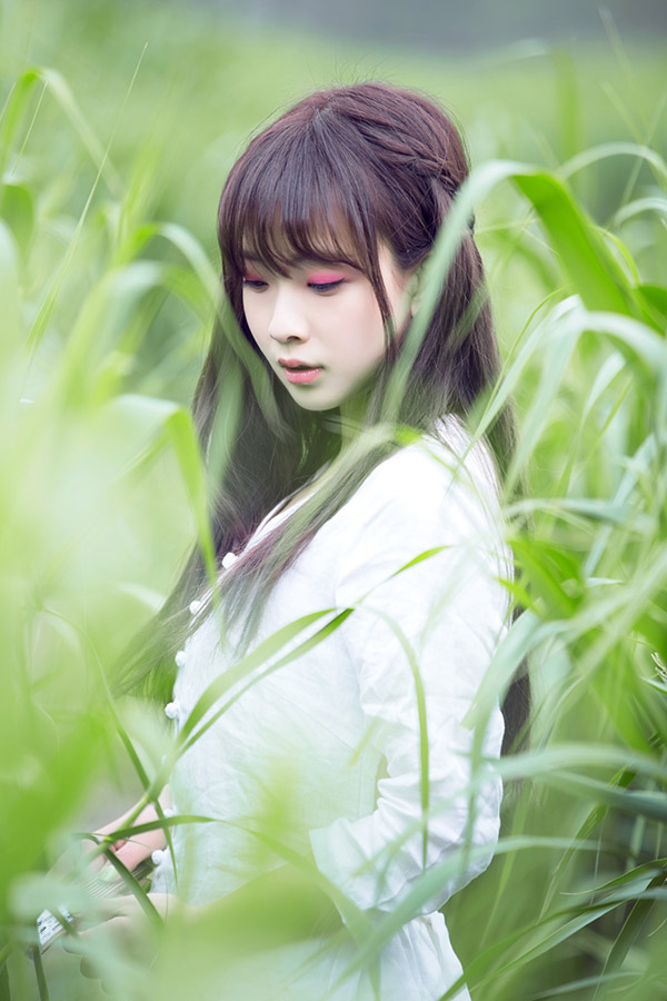 素颜女生何曼婷最新清纯写真惊艳曝光