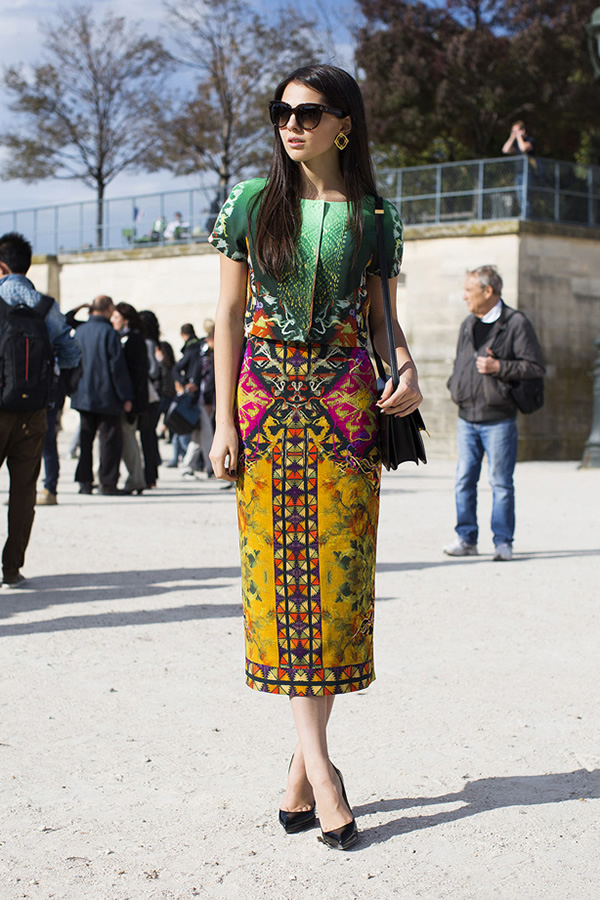 2014年4月29日欧美潮人街拍 图案元素大热