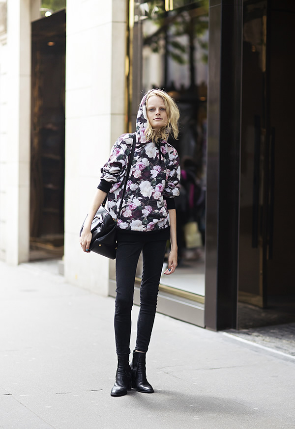 2014年4月29日欧美潮人街拍 图案元素大热