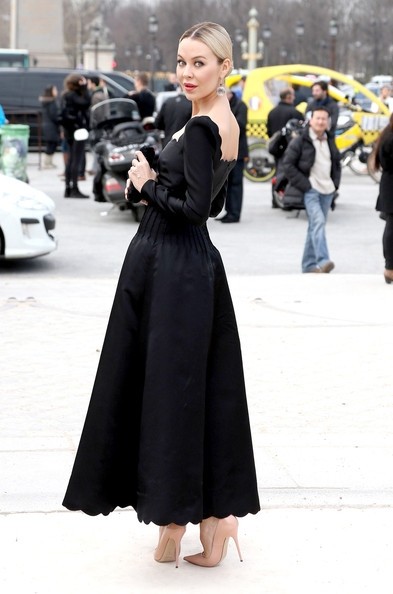 街拍爱精致 就要优雅复古风