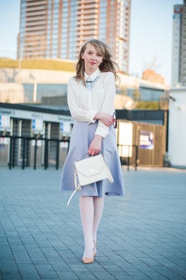 俄罗斯夏日街拍 看姑娘们的优雅美搭