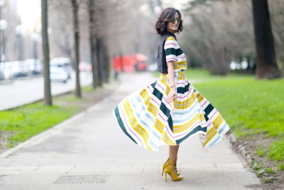 街拍爱精致 就要优雅复古风