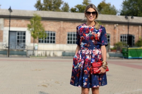 街拍爱精致 就要优雅复古风