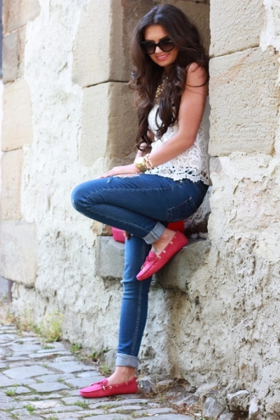 跟时尚博主学穿搭 看豆豆鞋怎样在街头搭配