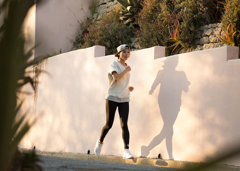 女神Adrianne Ho 完美演绎运动系列造型特辑