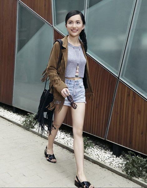 肖雨雨早秋炫彩街拍 七面娇娃时髦有范儿