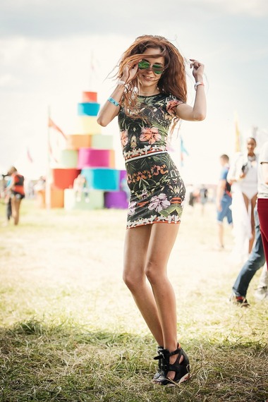 俄罗斯潮女街拍 优雅与时尚的造型