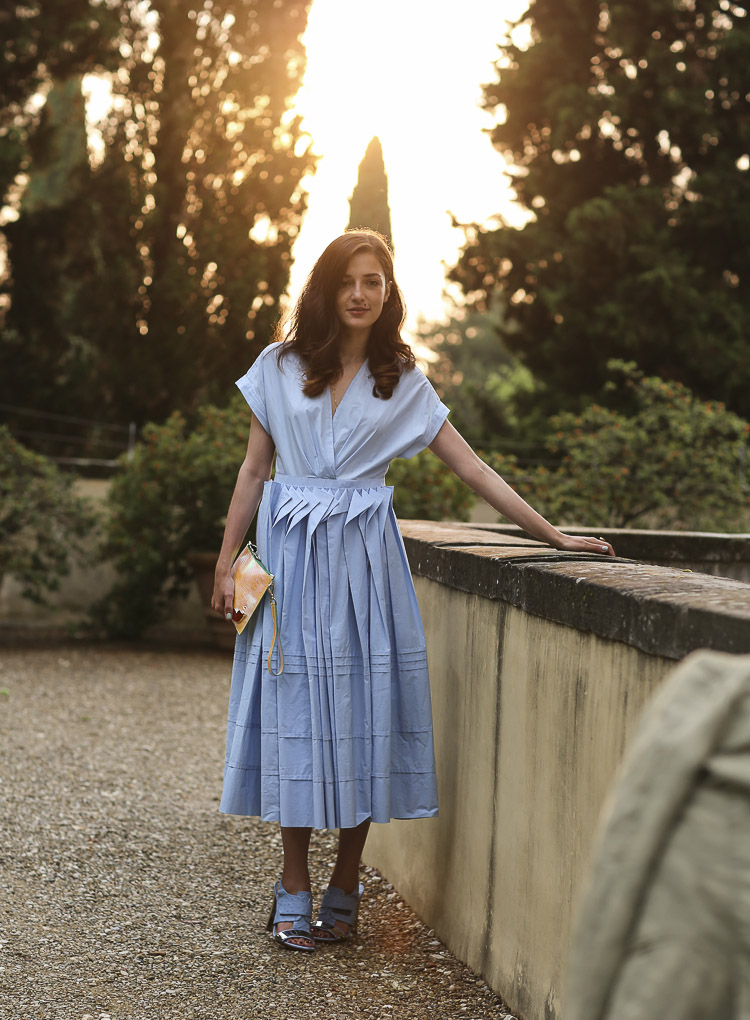 2014年9月欧美潮女街拍 看街头蓝色魅力搭配