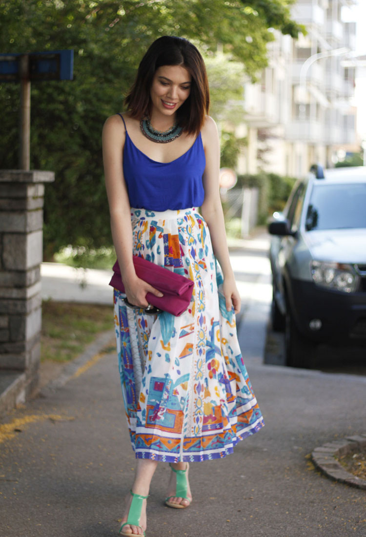 2014年9月欧美潮女街拍 看街头蓝色魅力搭配