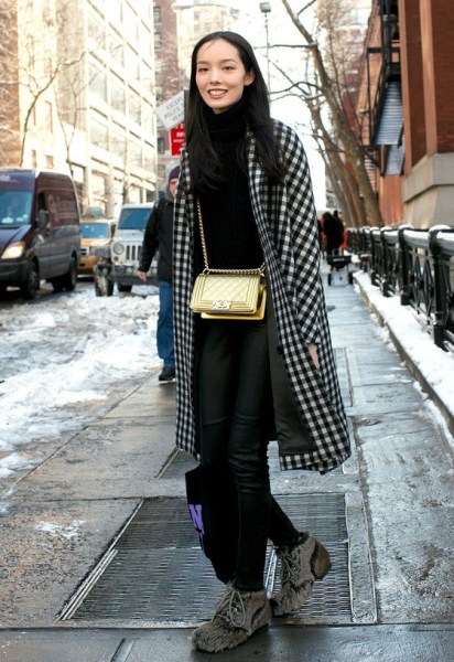 这才叫范儿 时装精的斜挎小包不过腰