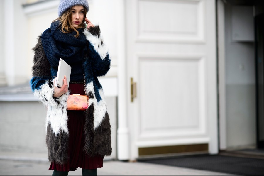 俄罗斯时装周街拍 红场前的低调奢华