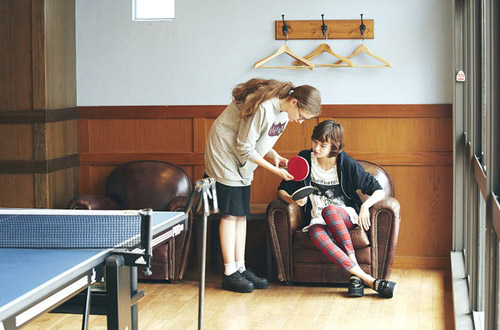 欧美街拍 看简单实用卫衣搭配法则