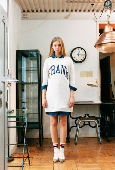 萌妹子变身大长腿。小只女衣橱里的必备单品