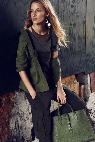 名模轰炸机夹克大片 展现秋冬街头风尚