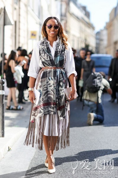 围巾还能这么搭！最in围法你造吗？