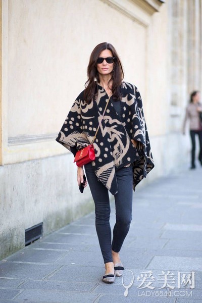 围巾还能这么搭！最in围法你造吗？