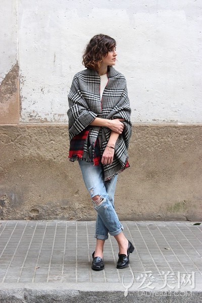 围巾还能这么搭！最in围法你造吗？