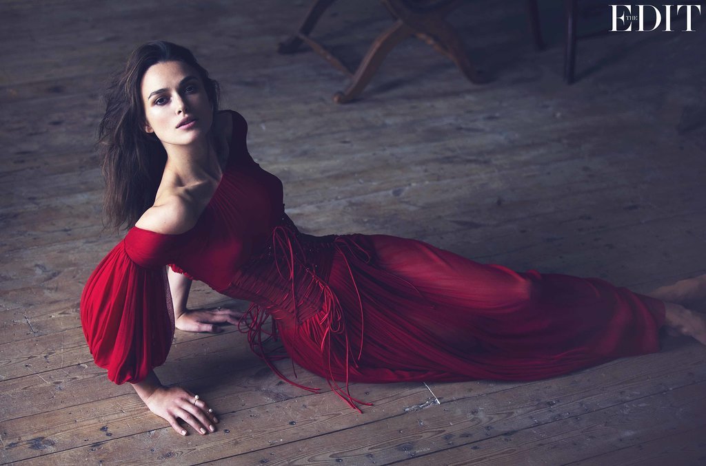 Keira Knightley浪漫演绎《The Edit》杂志,自白「我不是那种等著白马王子来拯救的女生」