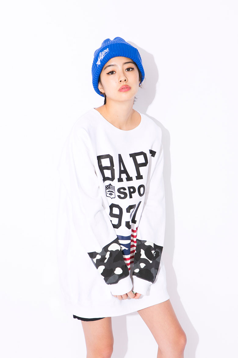 街头鲨鱼女生 A Bathing Ape 2015女装春夏系列造型搭配