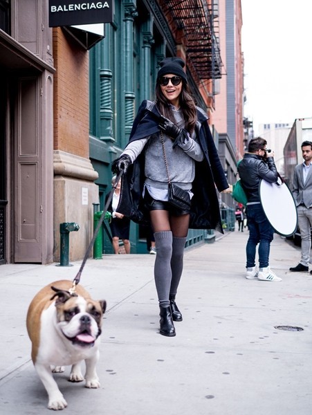 欧美潮人街拍 年末派对装也能性感又暖心