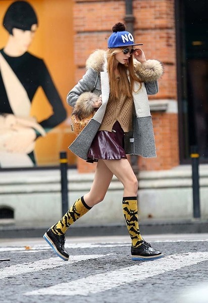 欧美潮人街拍 年末派对装也能性感又暖心