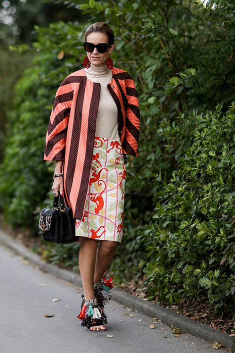 波普条纹 冬季街头时尚焦点