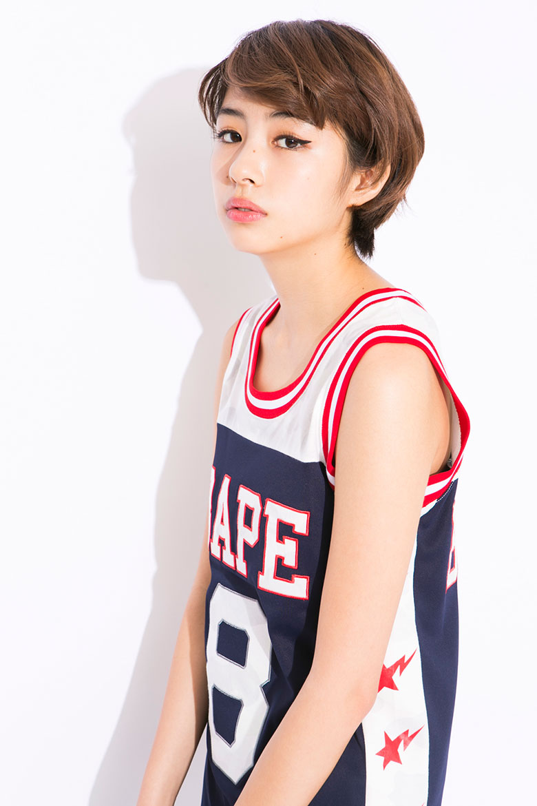 街头鲨鱼女生 A Bathing Ape 2015女装春夏系列造型搭配