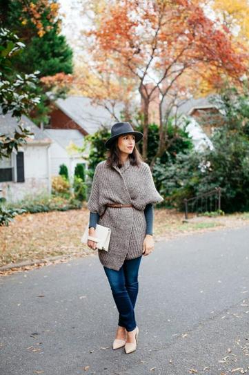 看欧美潮女街头时尚围巾打法 寒流来袭不再让你冷