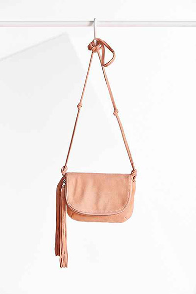 买个包包才能安心过年。2015年8个新锐品牌介绍