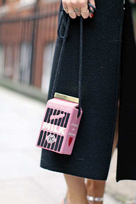 给街拍加点狠料 脑洞大开的二次元精神才深得精髓