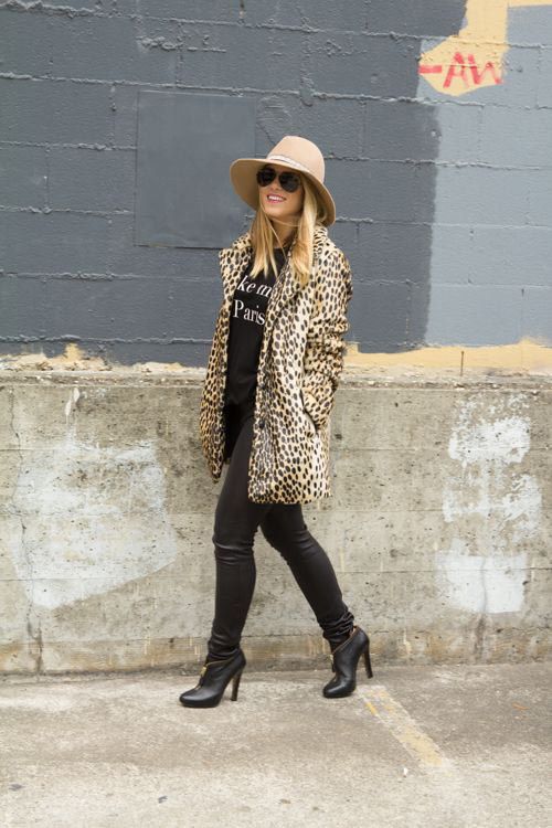 看街拍学穿搭！宽沿帽、绅士帽、软呢帽…　冬天造型加顶帽子就对啦