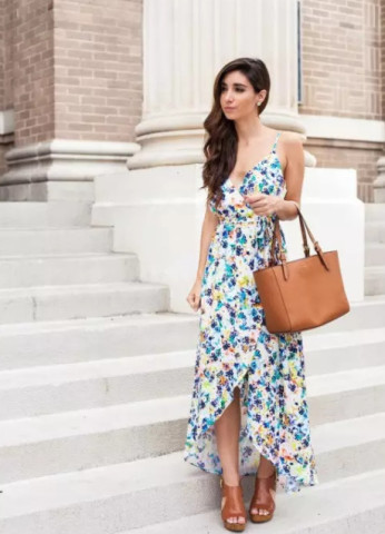 哈比姑娘穿拖地长裙不好看？原因出在你的腰