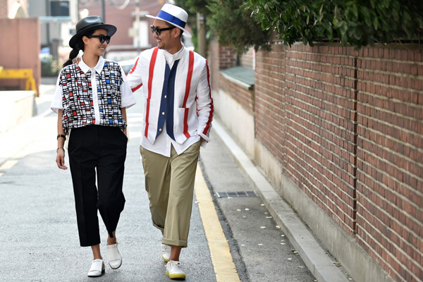 谁说穿成一模一样才能叫做情侣装！