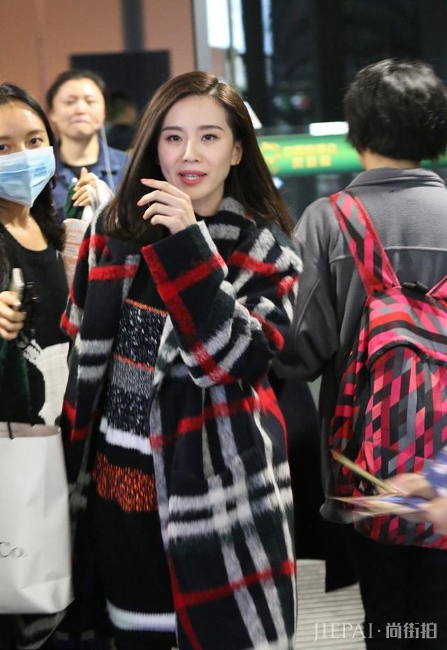 美成刘诗诗 衣橱的正确打开方式