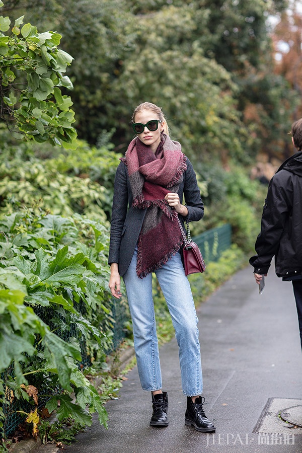 2016年3月下旬欧美街拍精选 看潮人们的各种风格