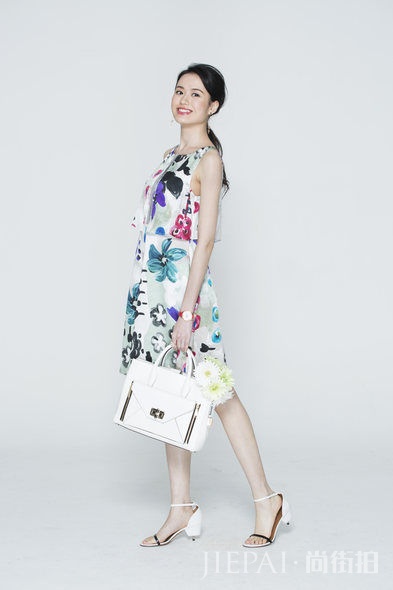 春夏花色！SOGO x Elle 春装配搭灵感右滑图片，立即看首尔型人的春装穿搭！