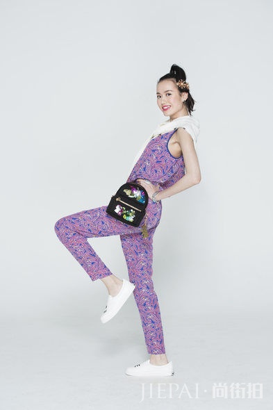 春夏花色！SOGO x Elle 春装配搭灵感右滑图片，立即看首尔型人的春装穿搭！