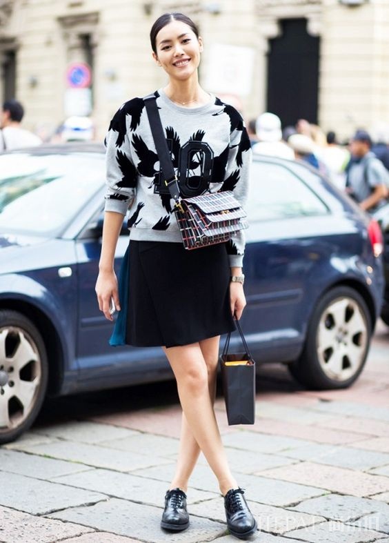 刘雯街拍 会穿衣人还美的不要不要的