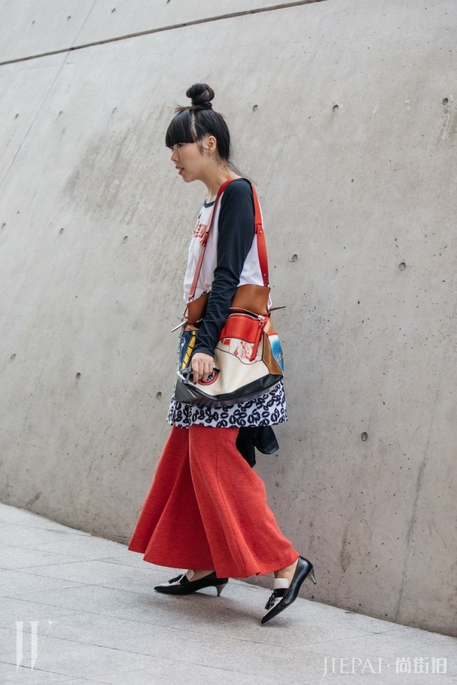 Street Snaps：来自韩国首尔时装周的极致混搭