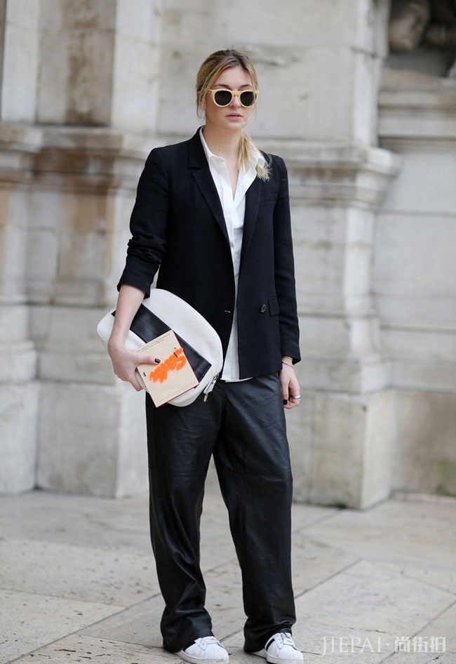 Street Style, Paris Fashion Week, France - 04 Mar 2014