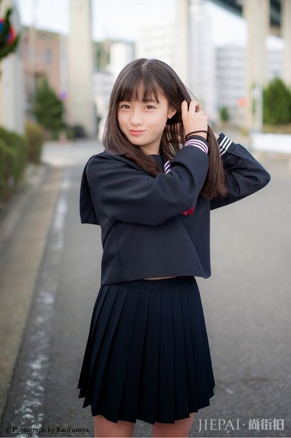 红人街拍，来自日本的少女小天使桥本环奈
