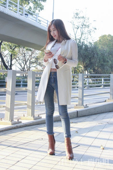 忽冷忽热怎样穿？8位街拍型人示范全天候牛仔造型！